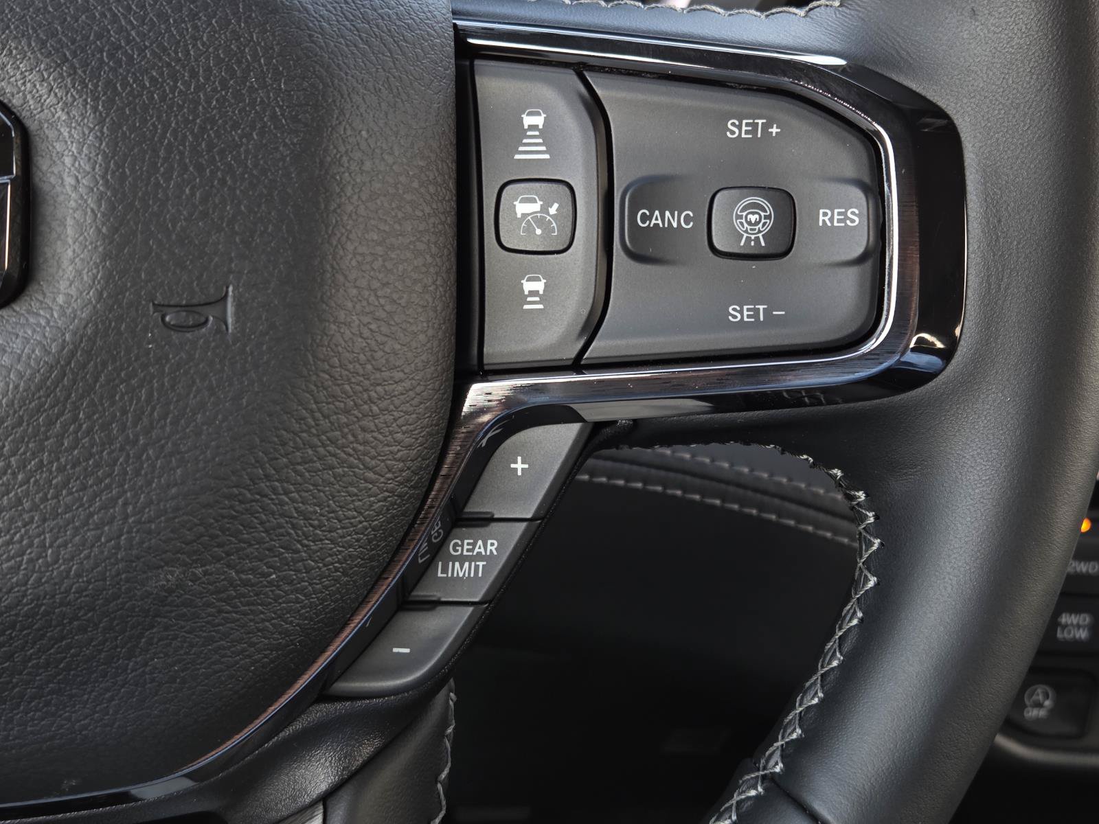New 2027 RAM 1500 Limited AWD/4WD image 17
