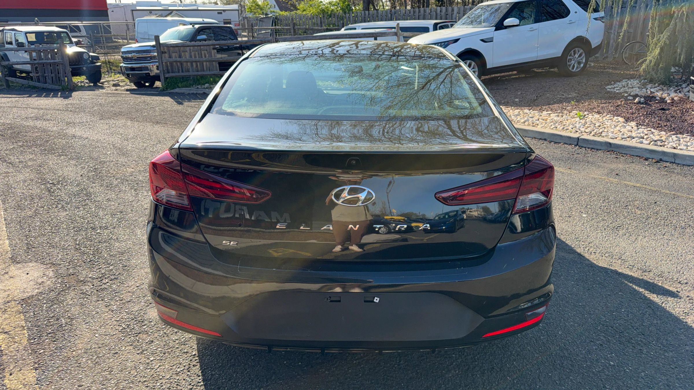 Used 2019 Hyundai Elantra SE FWD image 6