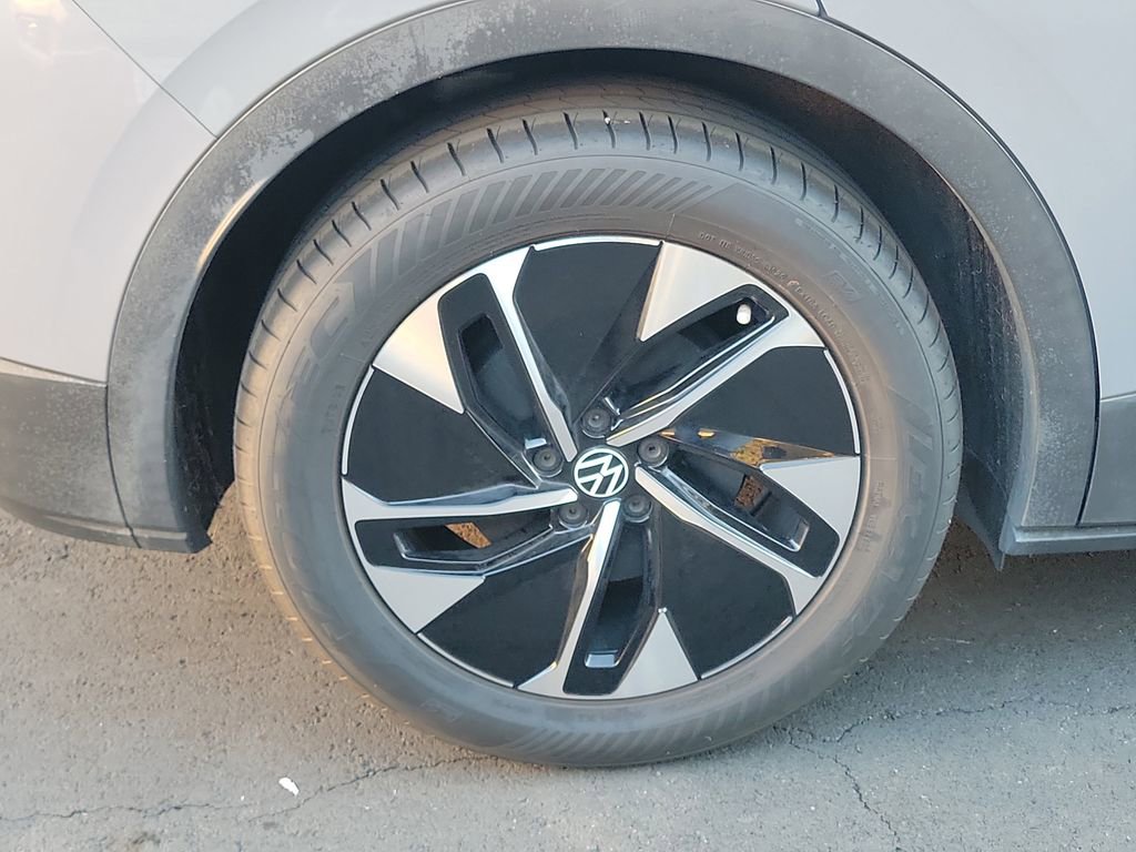 Used 2021 Volkswagen ID.4 Pro image 6