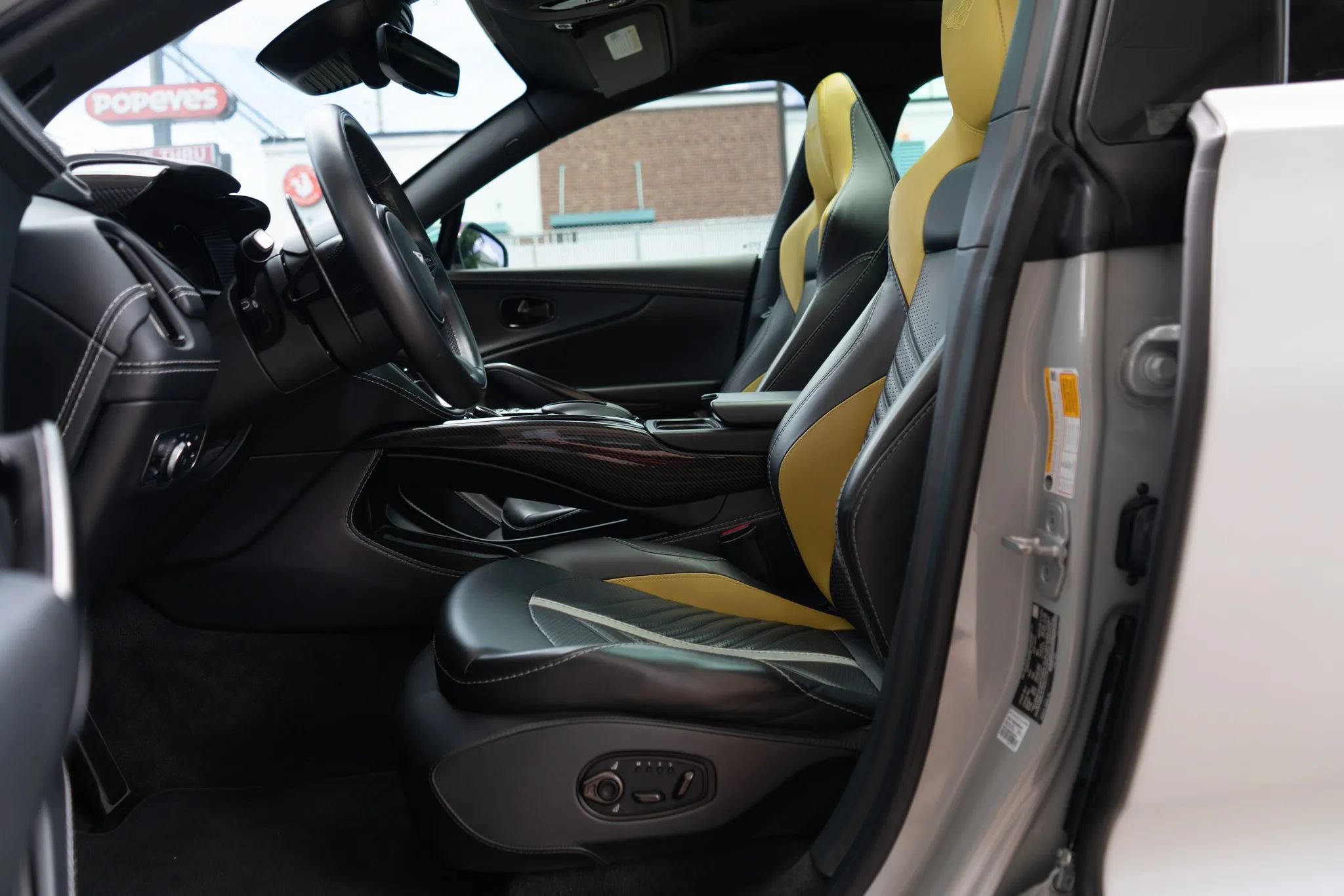 Used 2023 Aston Martin DBX 707 AWD/4WD image 54