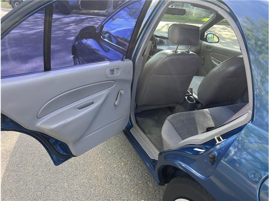 Used 1998 Ford Escort LX image 13