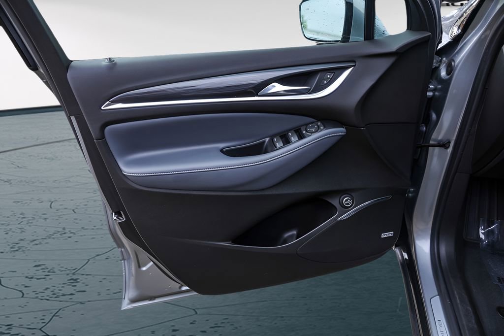 Used 2023 Buick Enclave Essence w/ Experience Buick Package image 27