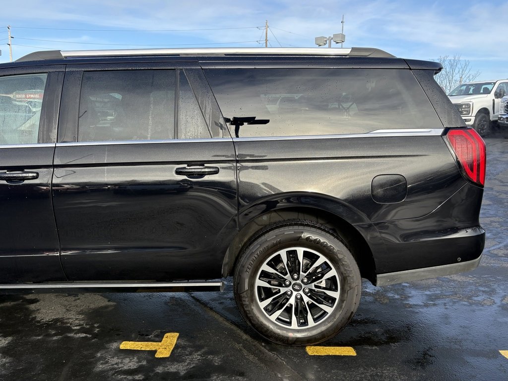 Certified 2025 Ford Expedition Max Platinum image 13