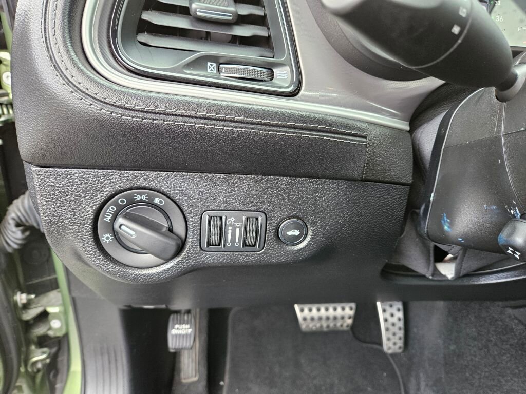 Used 2022 Dodge Challenger R/T Scat Pack image 21