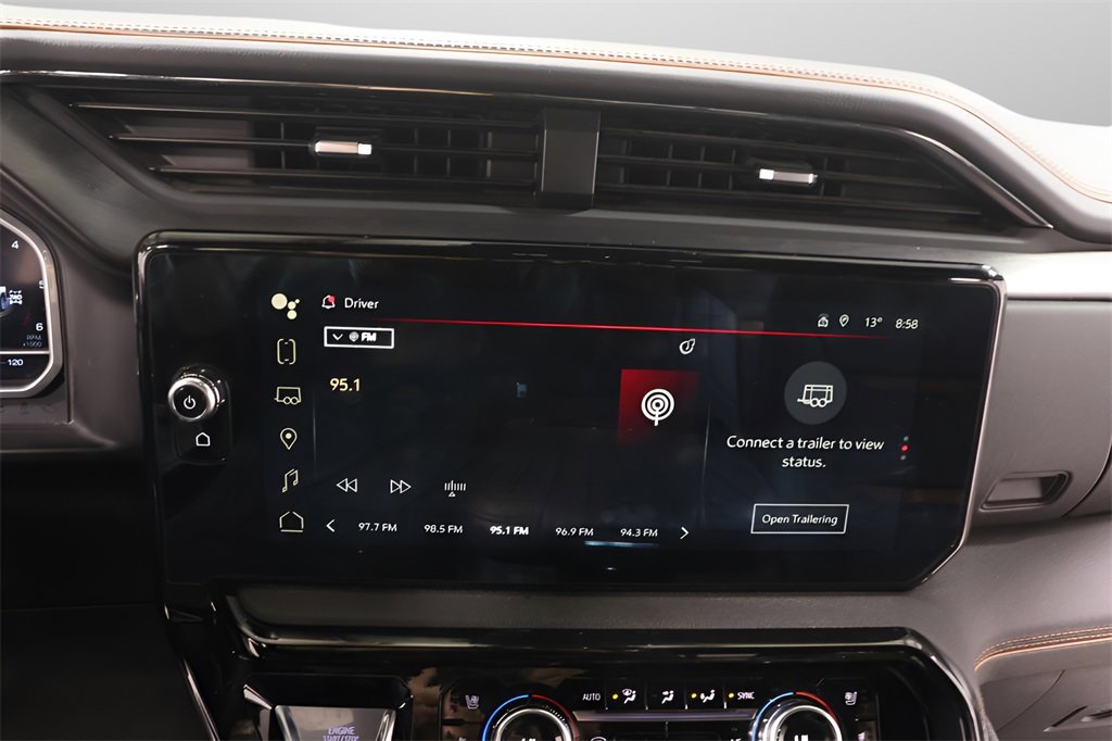 Used 2023 GMC Sierra 1500 AT4 w/ Technology Package image 11