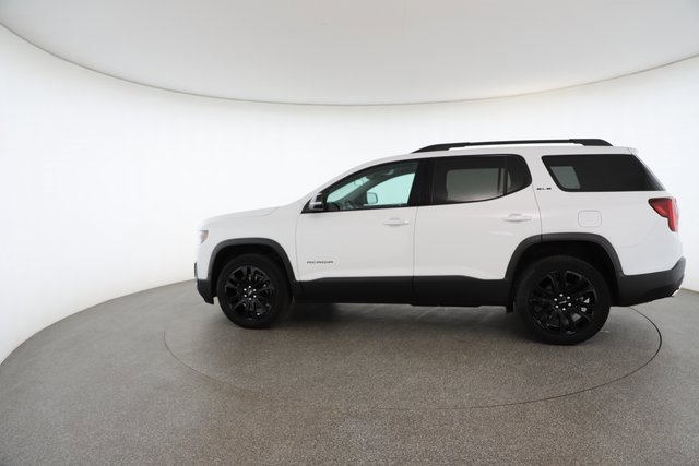 Used 2023 GMC Acadia SLE w/ Driver Convenience Package image 7