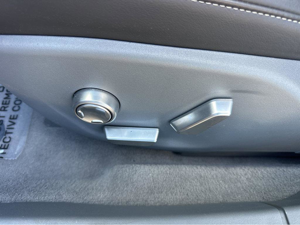 Used 2024 Lucid Air Touring image 31