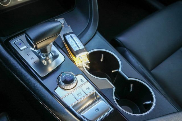 Used 2023 Genesis G70 2.0T image 20