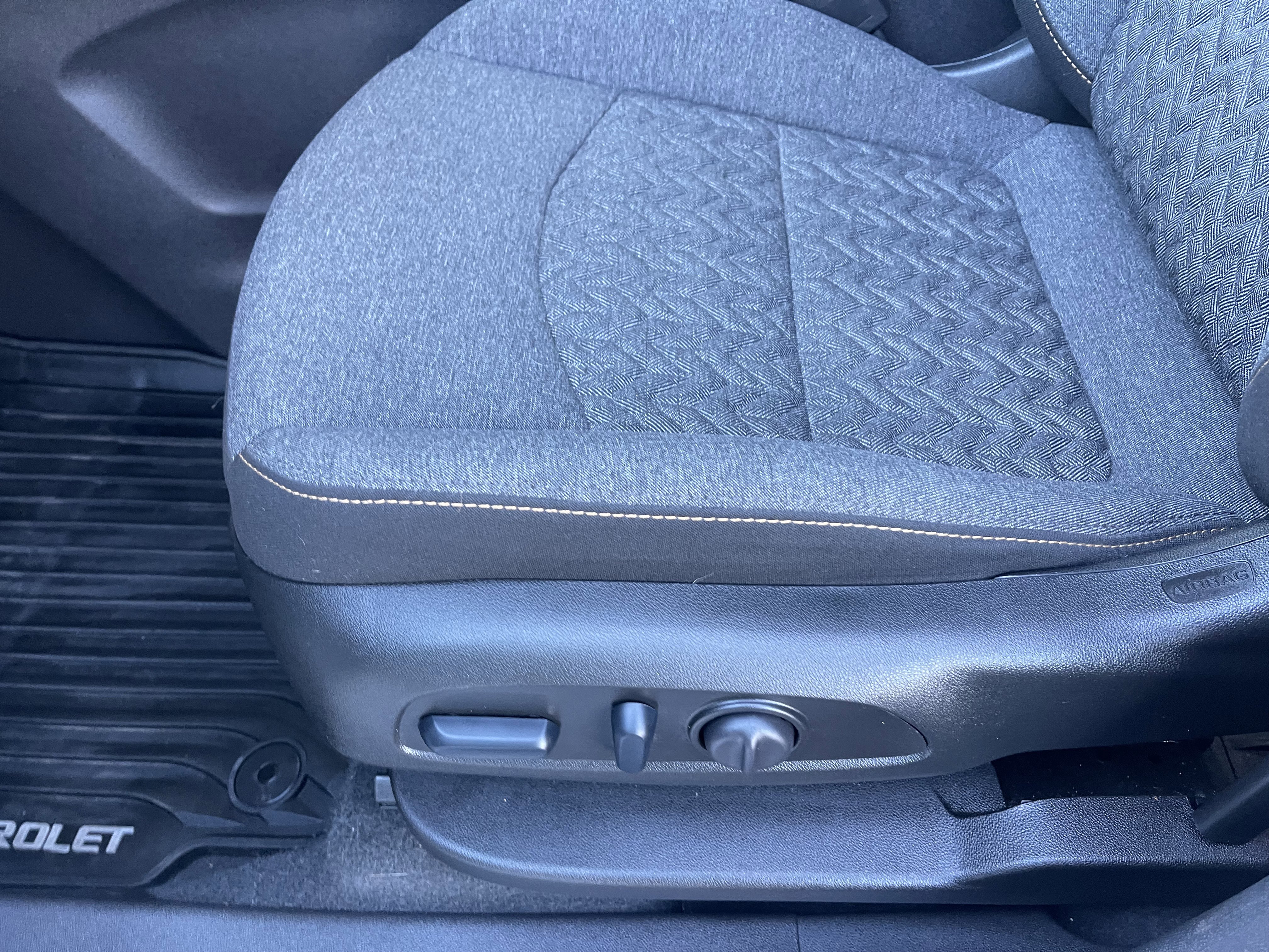 Used 2024 Chevrolet Equinox LT image 17