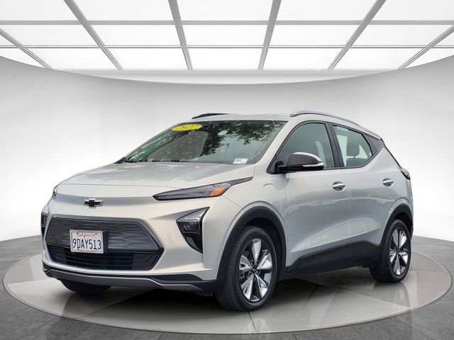 Used 2022 Chevrolet Bolt EUV LT w/ Convenience Package image 9