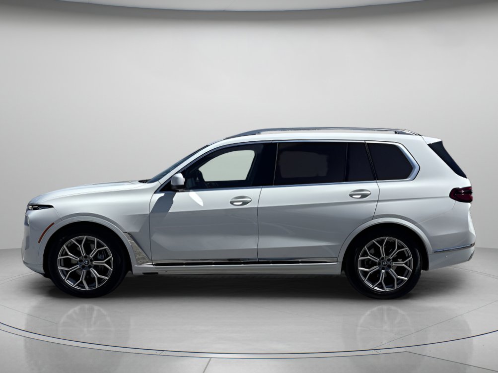Used 2025 BMW X7 xDrive40i image 5