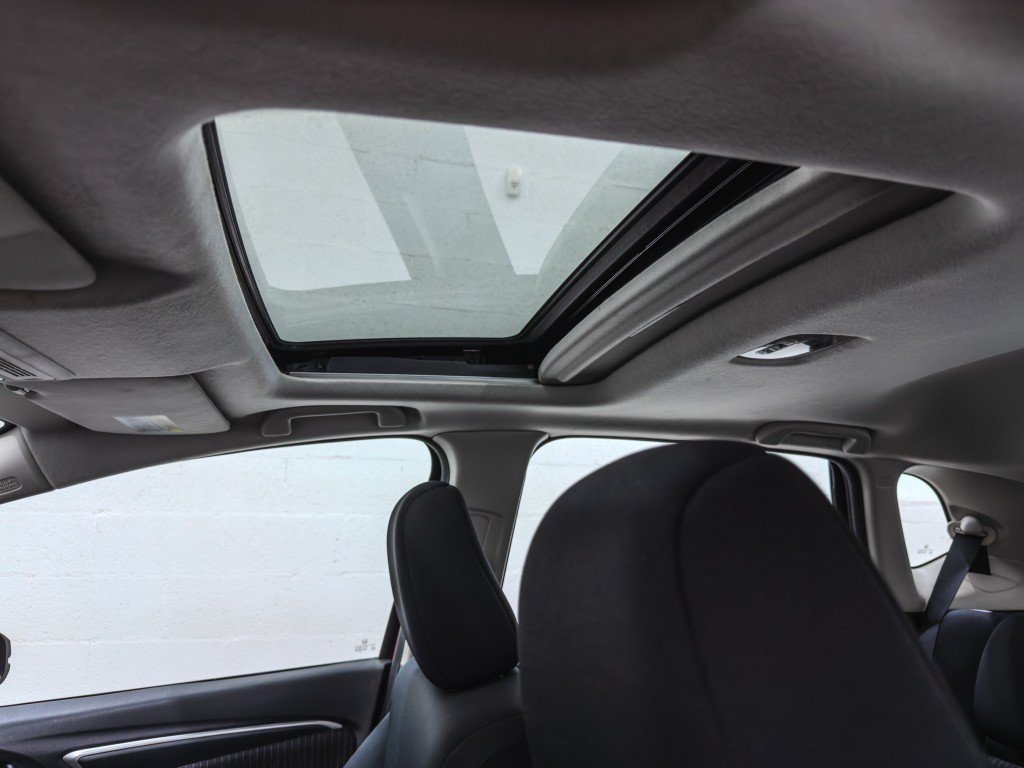 Used 2018 Honda Fit EX image 14