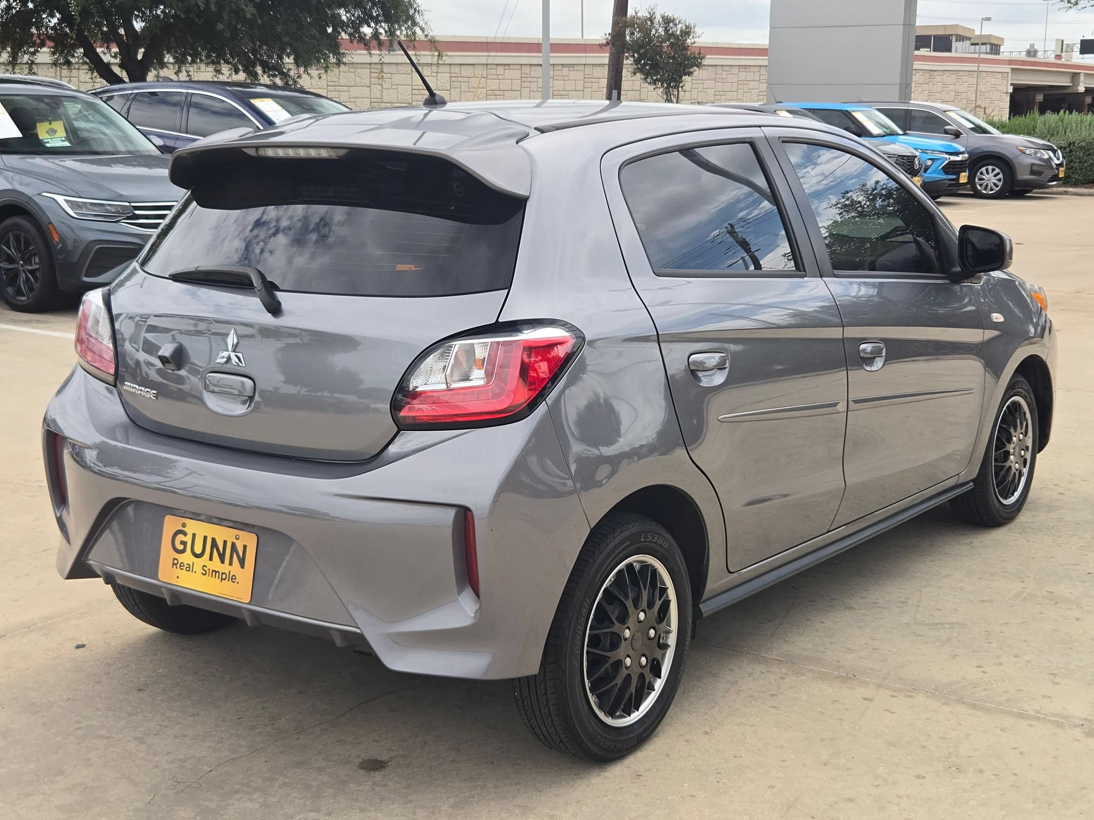 Used 2022 Mitsubishi Mirage FWD image 3