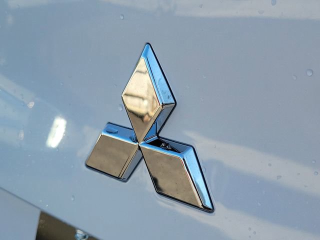 New 2026 Mitsubishi Outlander AWD image 8