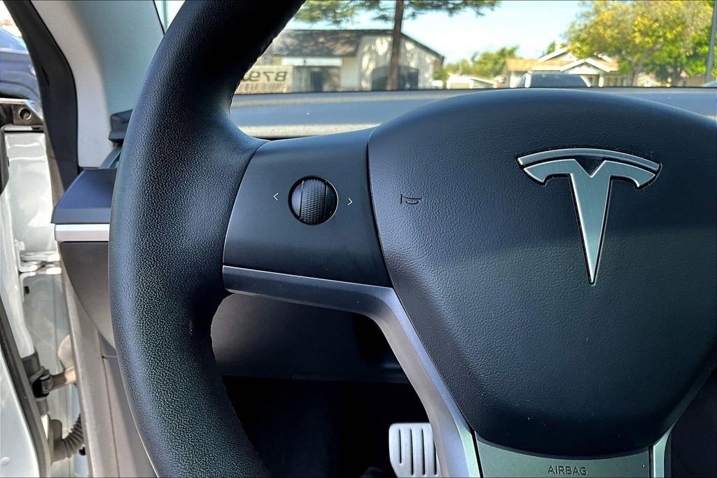Used 2020 Tesla Model 3 Performance image 9