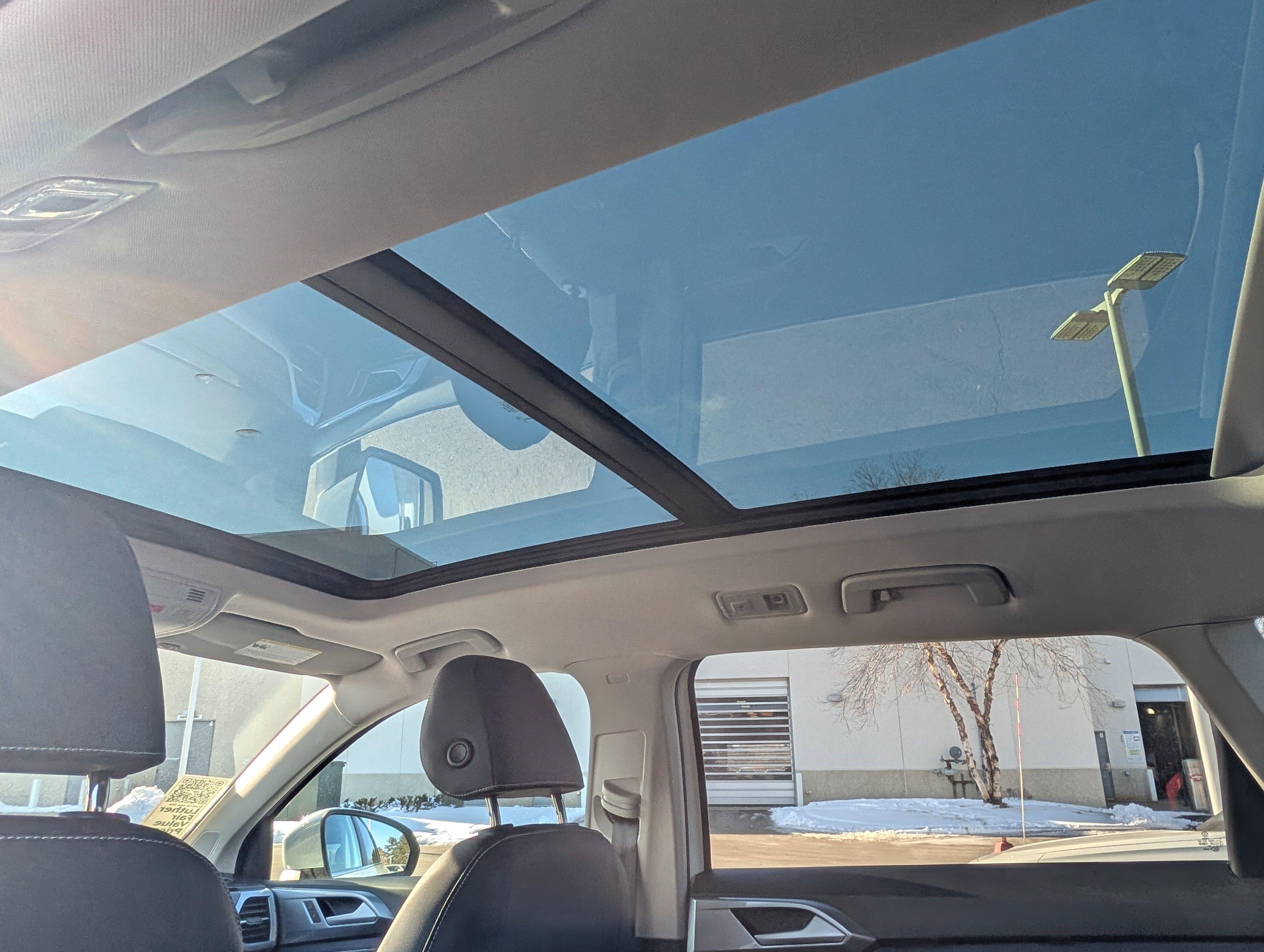 New 2026 Volkswagen Taos SEL AWD/4WD image 9