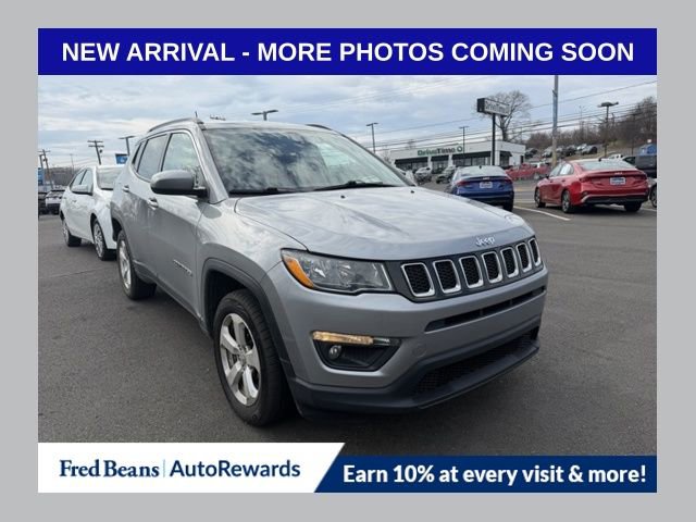 Used 2020 Jeep Compass Latitude image 1