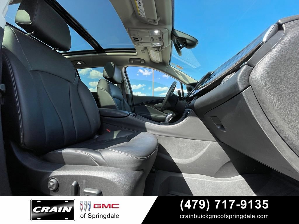 Used 2020 Buick Envision Premium w/ Driver Confidence Package AWD/4WD image 30