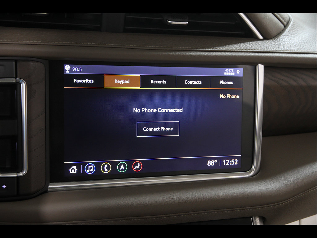 Used 2021 GMC Yukon Denali w/ Denali Premium Package AWD/4WD image 12