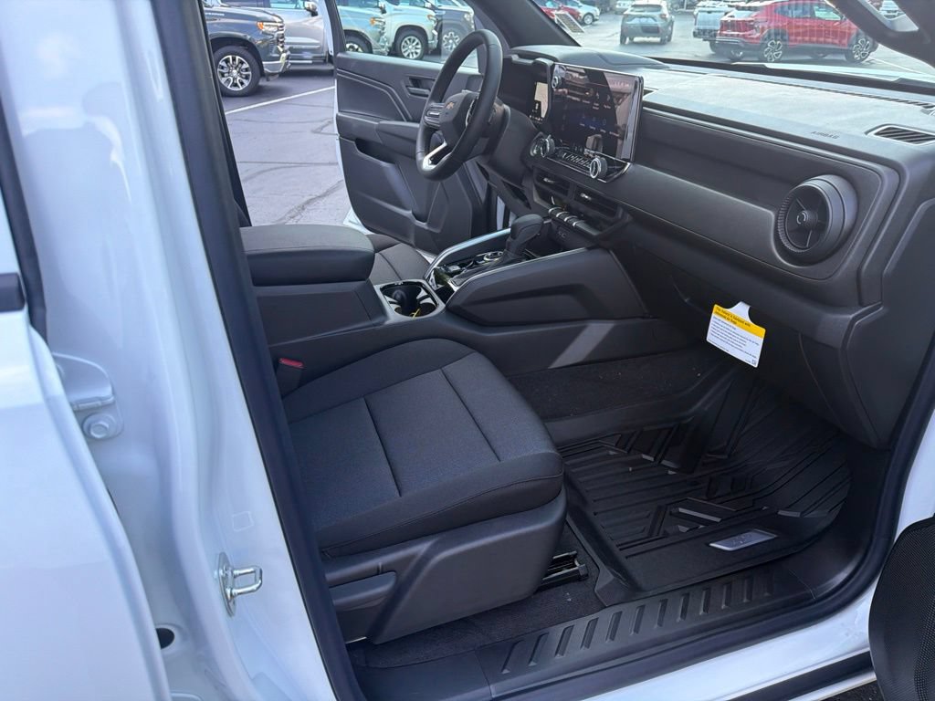 New 2026 Chevrolet Colorado W/T w/ WT Custom Package AWD/4WD image 14