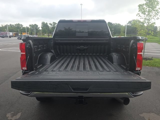 Used 2025 Chevrolet Silverado 2500 LTZ w/ LTZ Plus Package AWD/4WD image 10