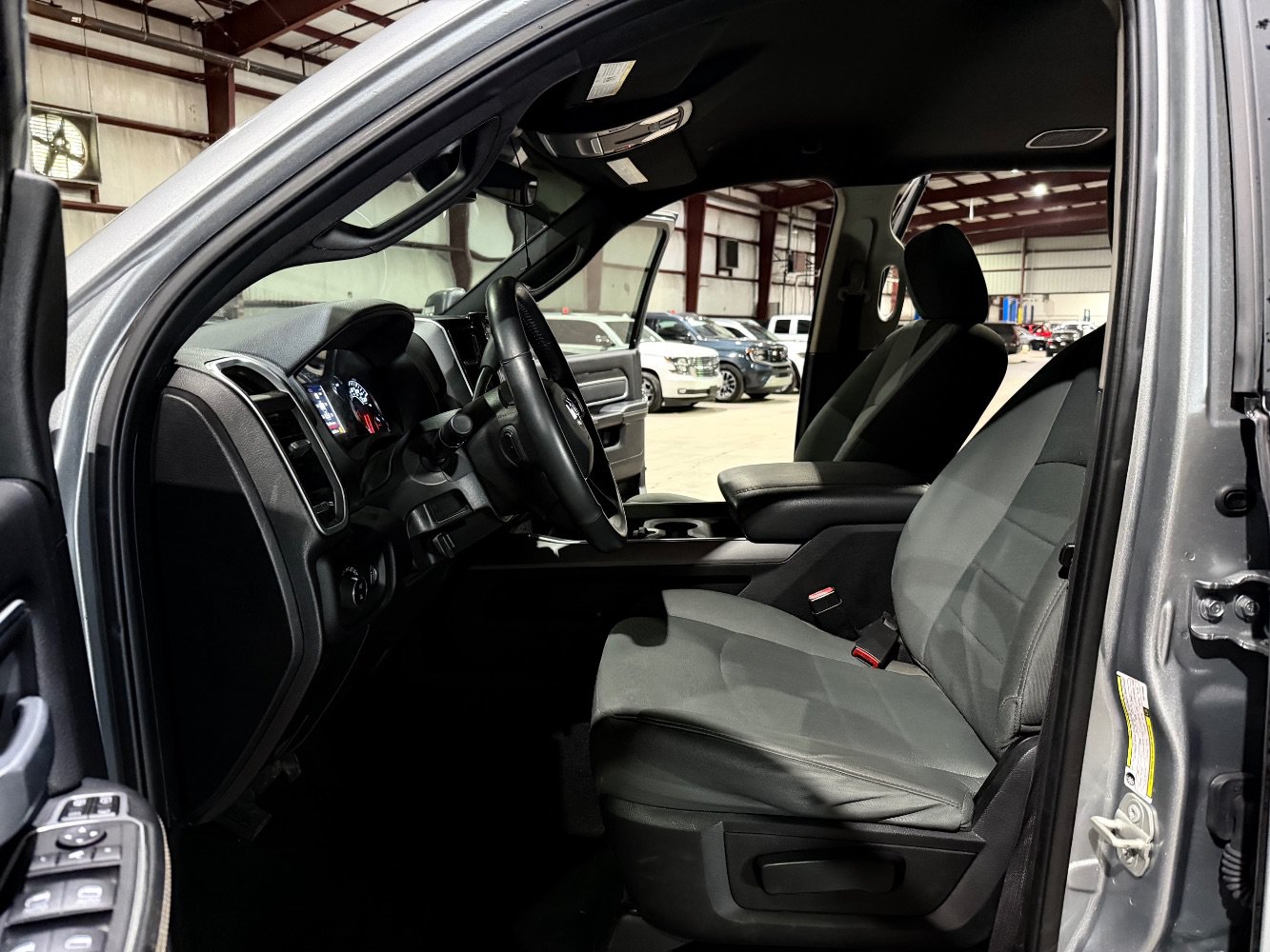Used 2024 RAM 2500 Big Horn w/ Towing Technology Group AWD/4WD image 14