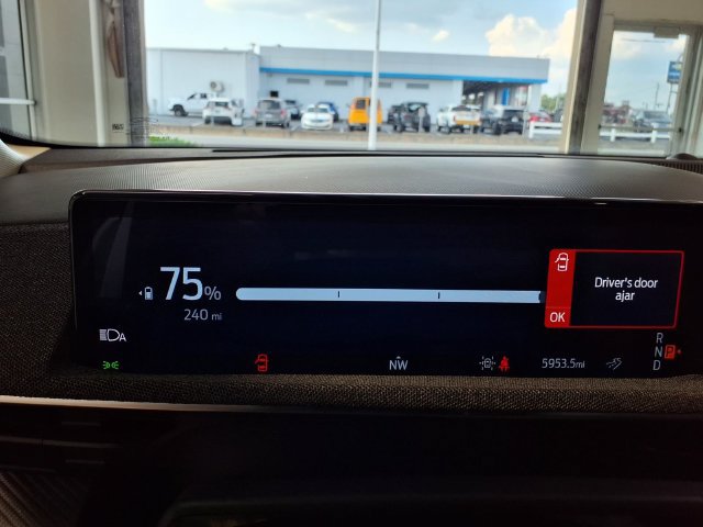 Used 2025 Ford Mustang Mach-E Premium RWD image 11