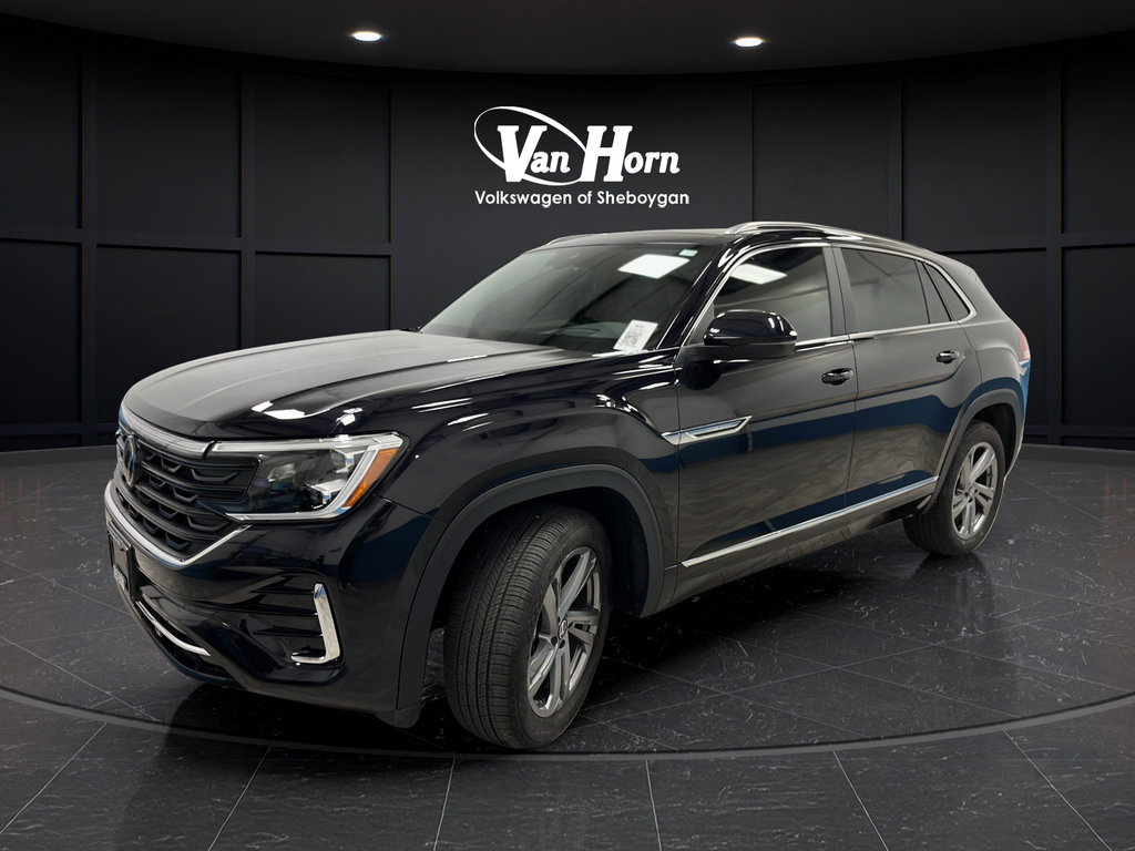 Used 2024 Volkswagen Atlas Cross Sport SEL R-Line AWD/4WD image 3