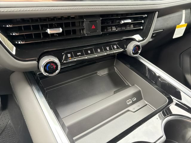 New 2026 Chevrolet Suburban LS w/ LS Custom Edition AWD/4WD image 31