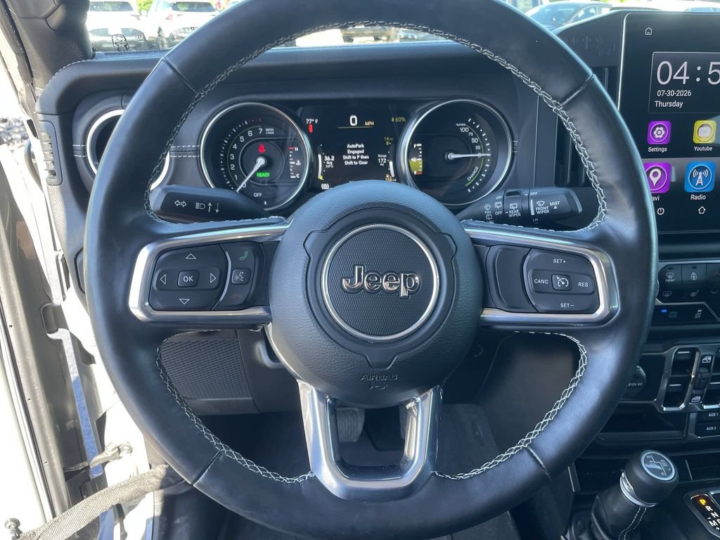 Used 2022 Jeep Wrangler Unlimited Sahara w/ Cold Weather Group AWD/4WD image 15