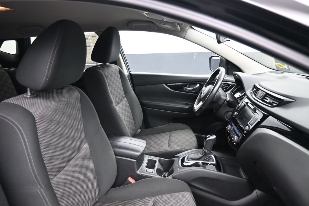 Used 2019 Nissan Rogue Sport SV w/ All-Weather Package AWD/4WD image 23