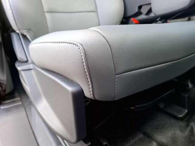 Used 2025 Ford F250 XL RWD image 32