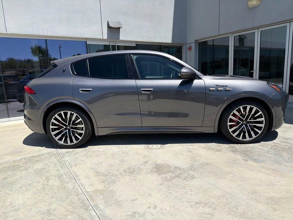 Certified 2023 Maserati Grecale Modena AWD/4WD image 5