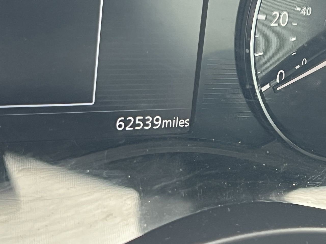 Used 2023 Nissan Kicks SR w/ SR Premium Package image 8