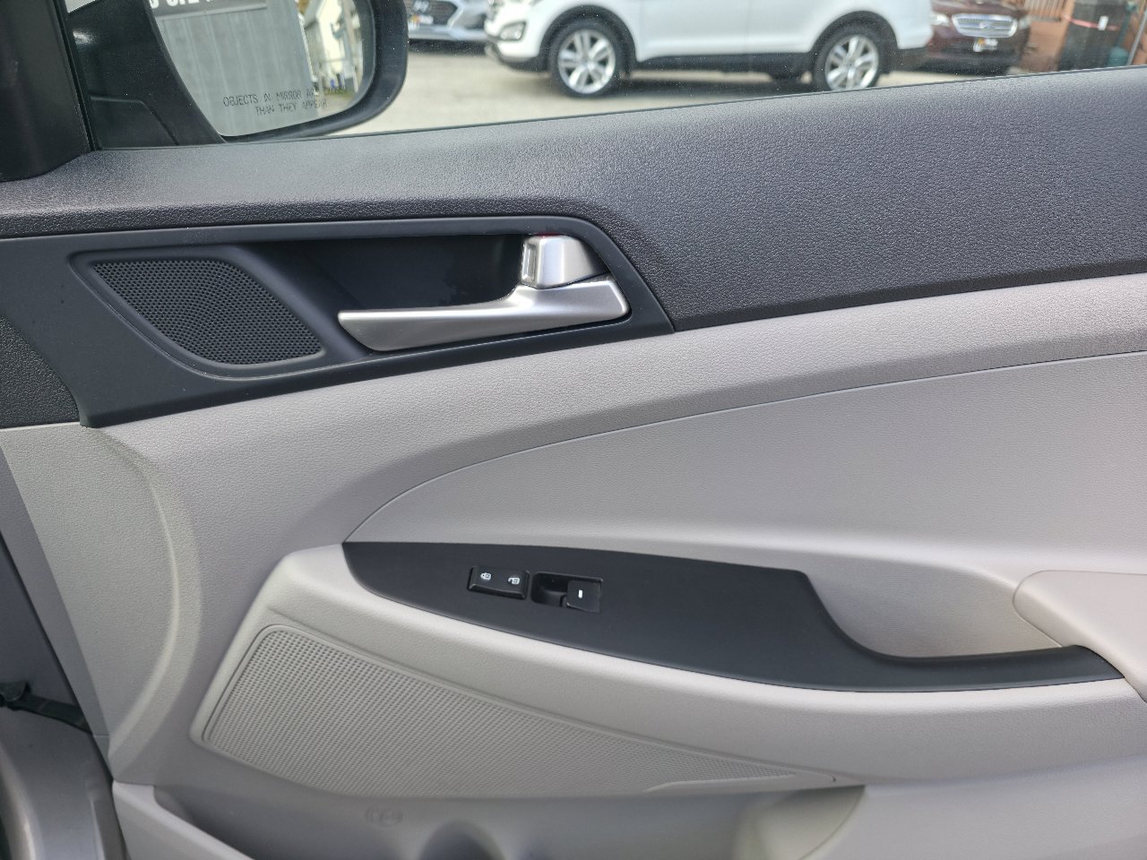 Used 2020 Hyundai Tucson SE image 19