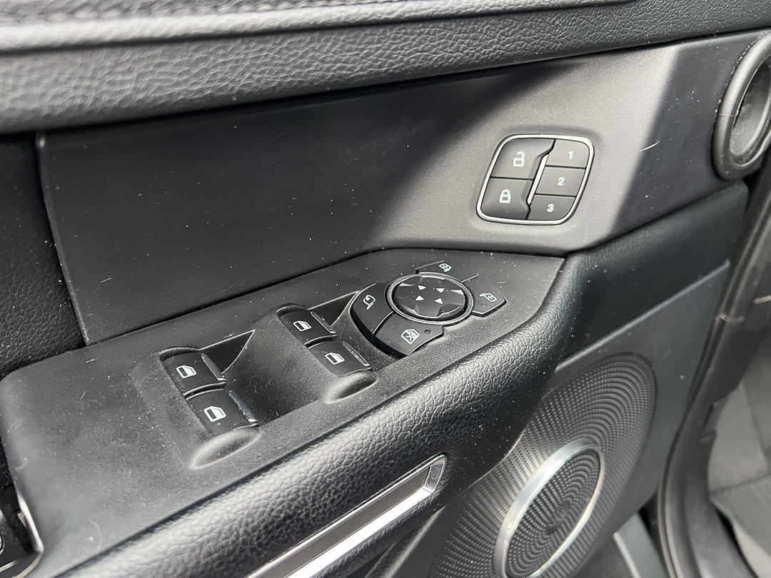 Used 2021 Ford Expedition XLT AWD/4WD image 19