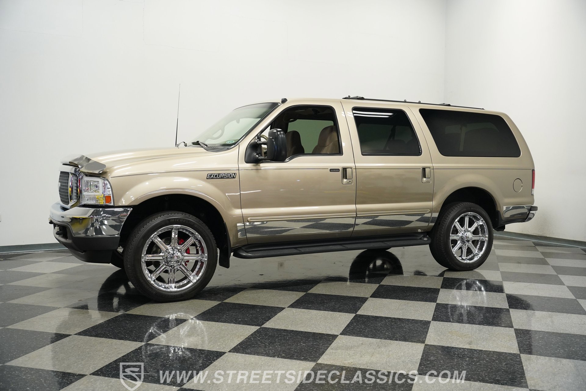 Used 2000 Ford Excursion XLT image 6