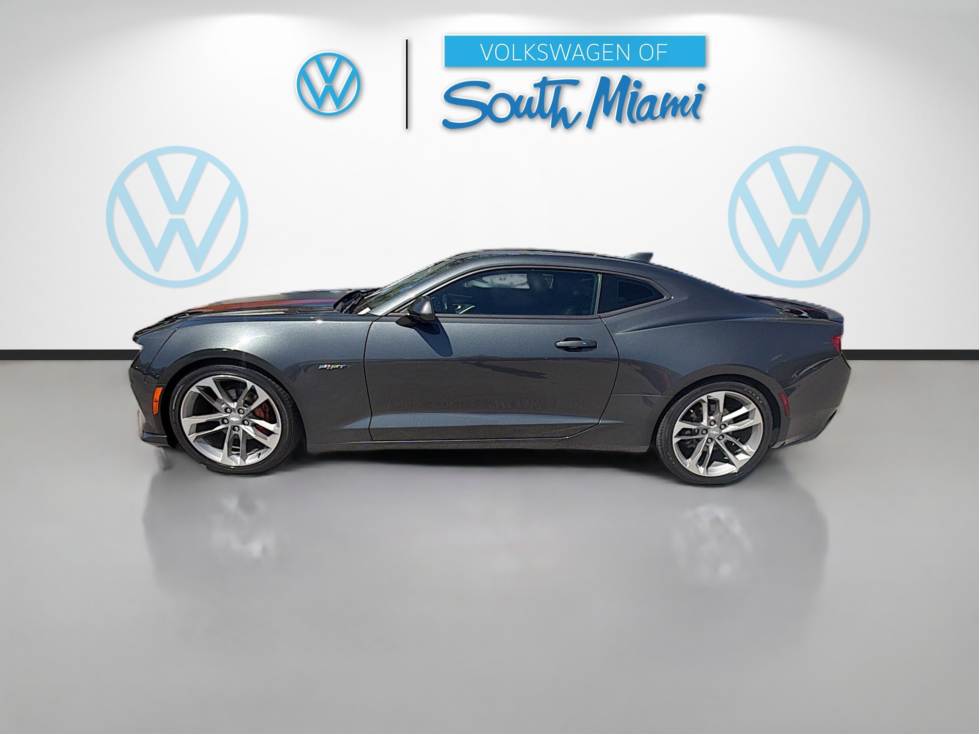 Used 2017 Chevrolet Camaro LT image 4
