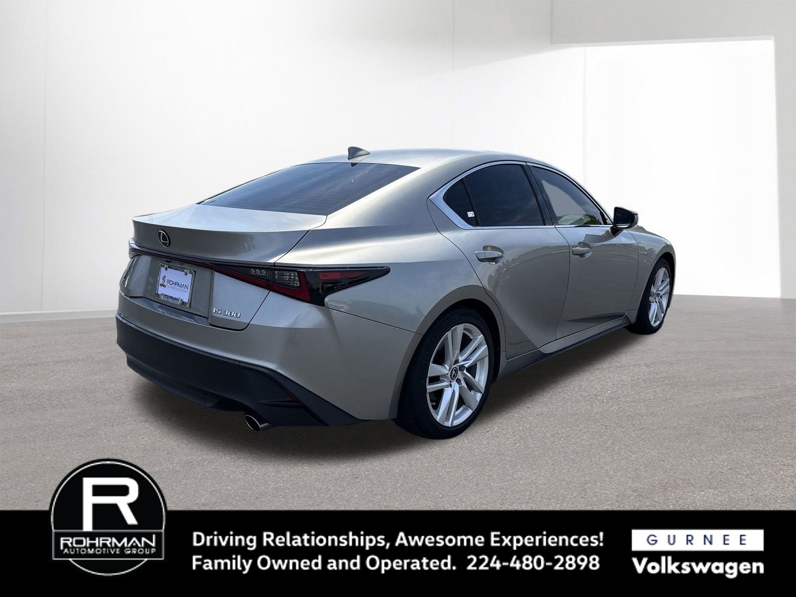 Used 2022 Lexus IS 300 w/ Accessory Package RWD image 8
