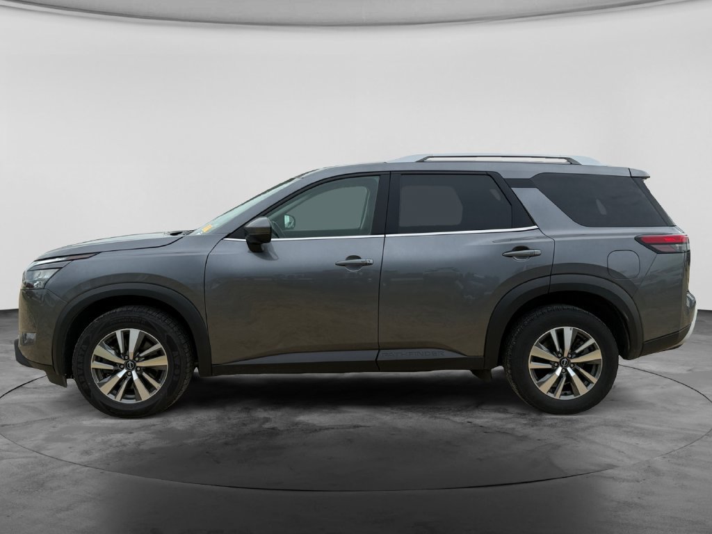 Used 2025 Nissan Pathfinder SL AWD/4WD image 5