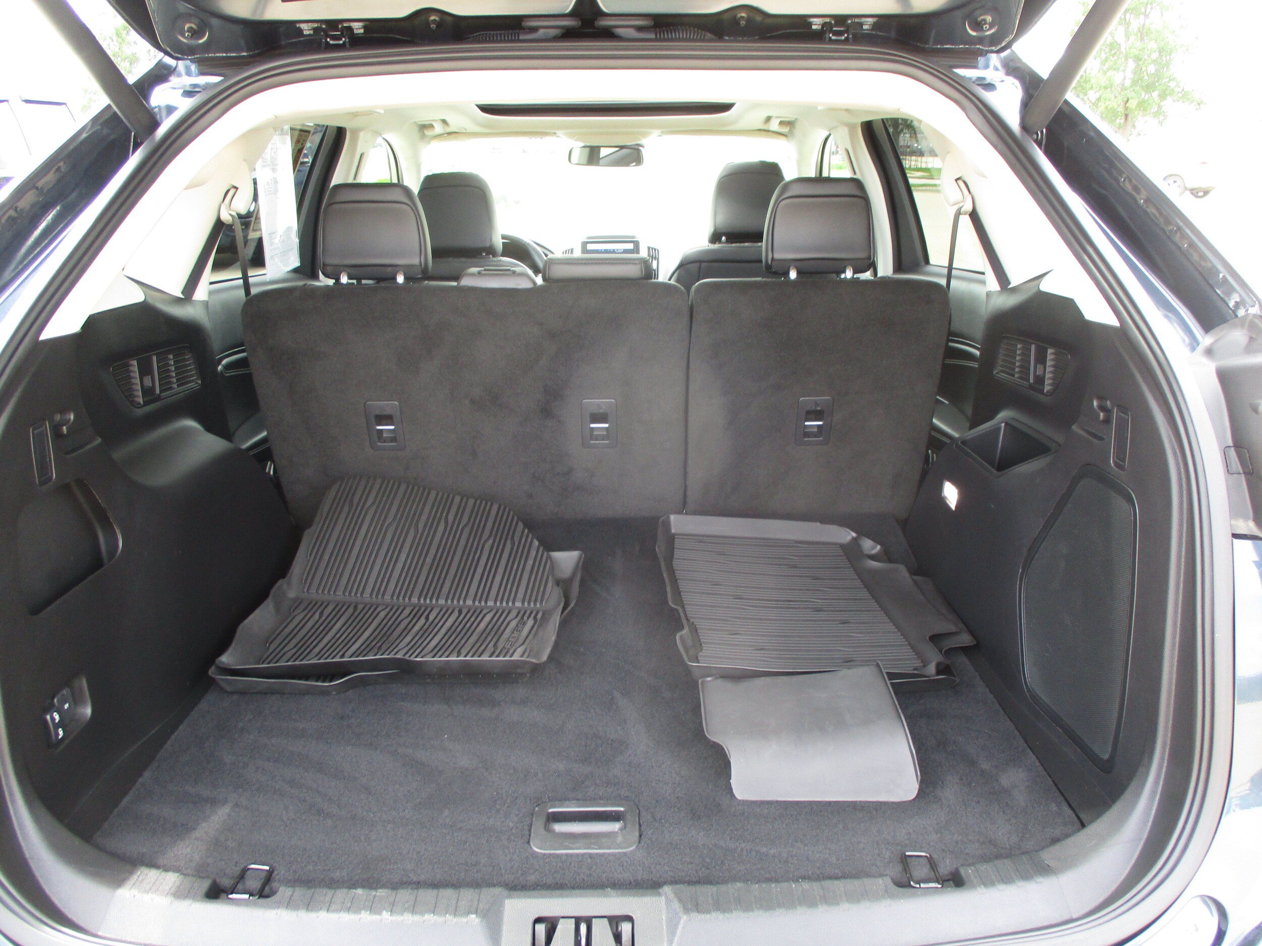 Used 2024 Ford Edge Titanium AWD/4WD image 39