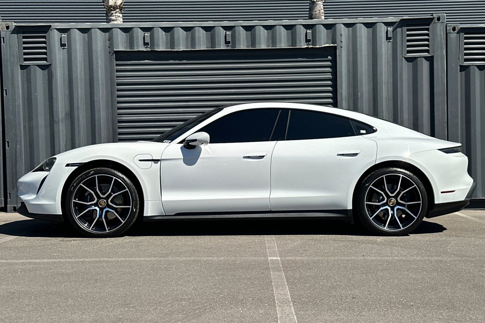Certified 2023 Porsche Taycan w/ Premium Package RWD image 2