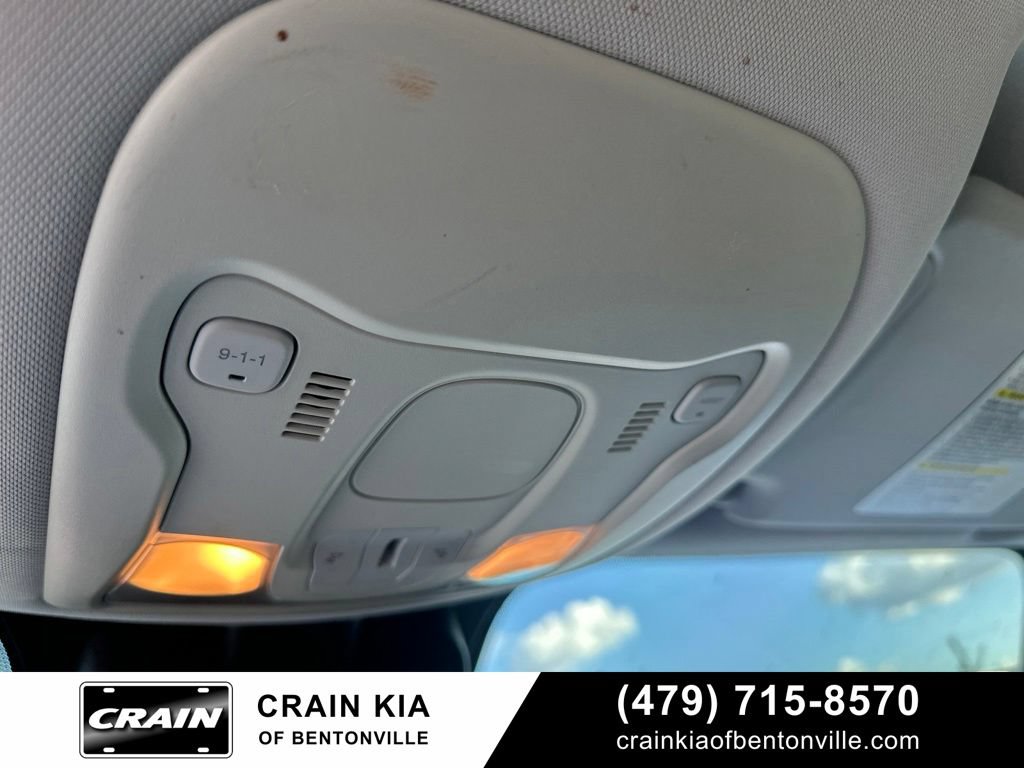 Used 2016 Jeep Renegade Latitude AWD/4WD image 23
