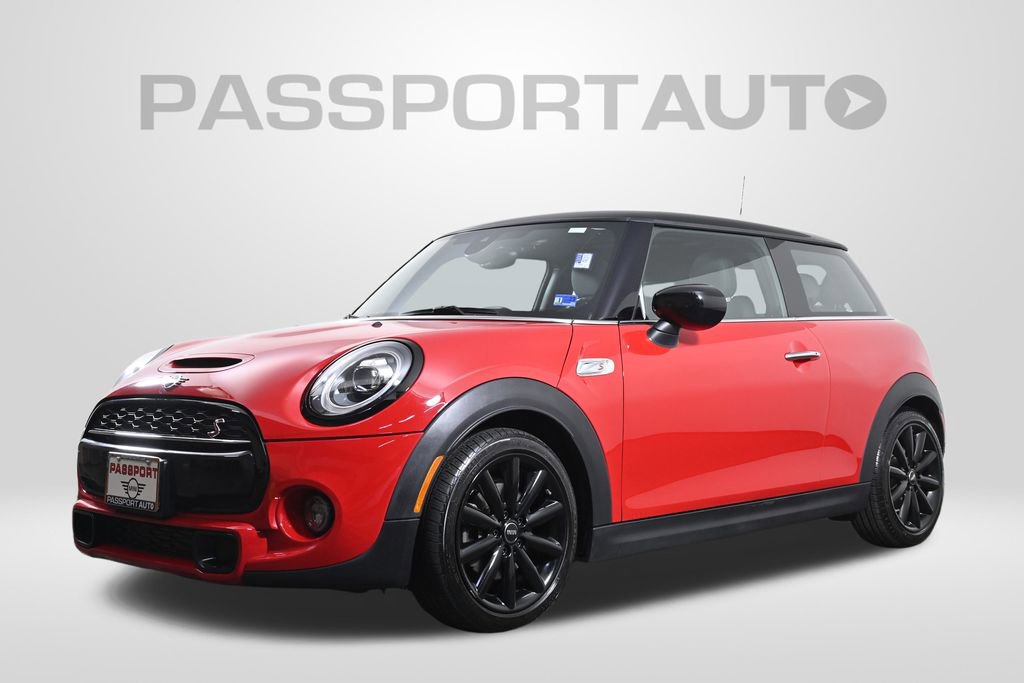 Used 2021 MINI Cooper S w/ Premium Package image 1