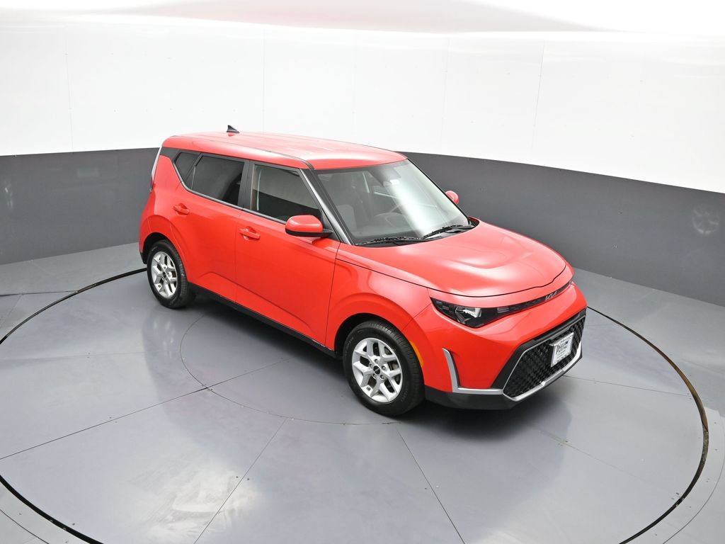 Certified 2023 Kia Soul LX w/ LX Technology Package FWD image 35
