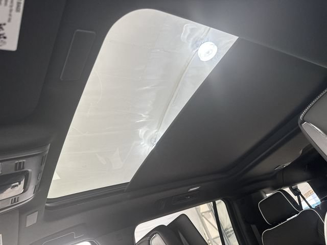 New 2026 GMC Yukon XL AT4 Ultimate AWD/4WD image 19