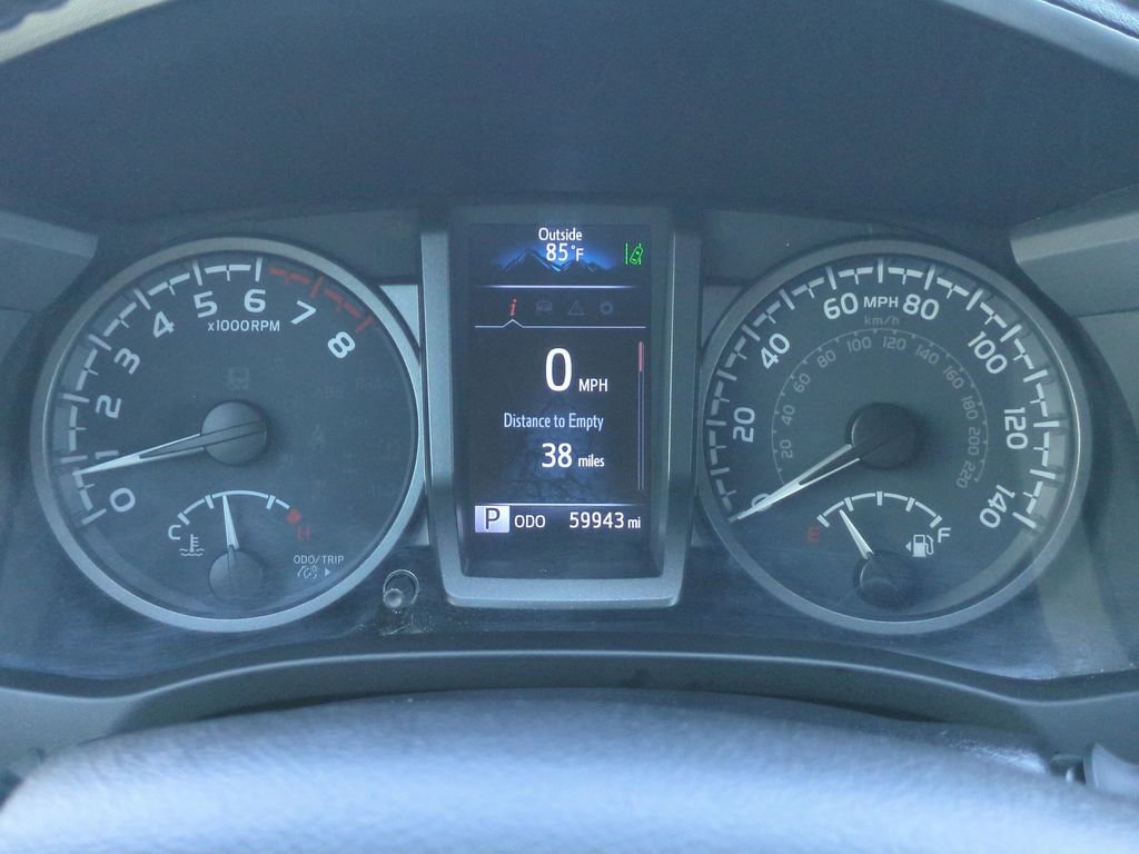 Used 2021 Toyota Tacoma TRD Off-Road AWD/4WD image 20