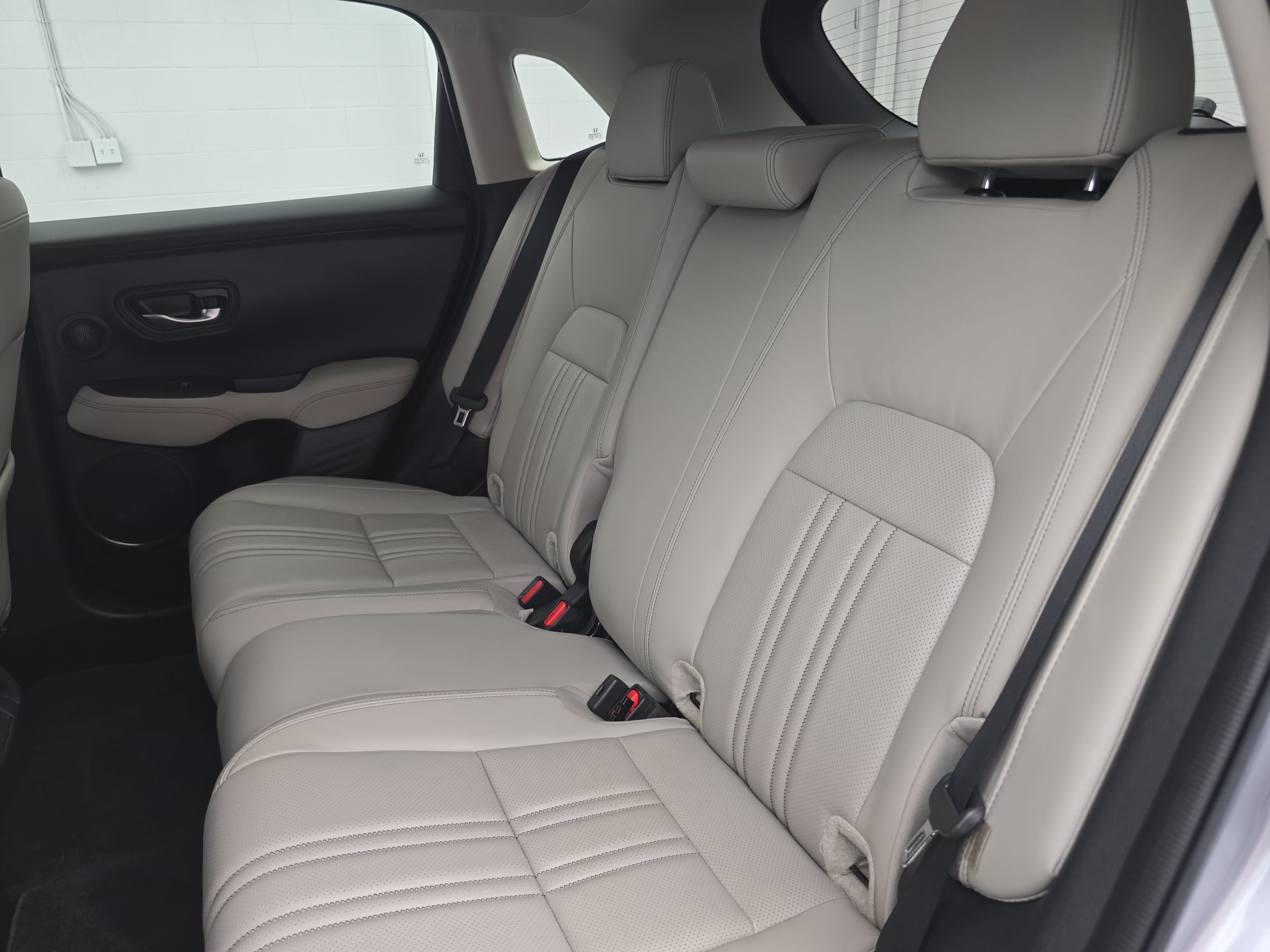 Used 2024 Honda HR-V EX-L image 15