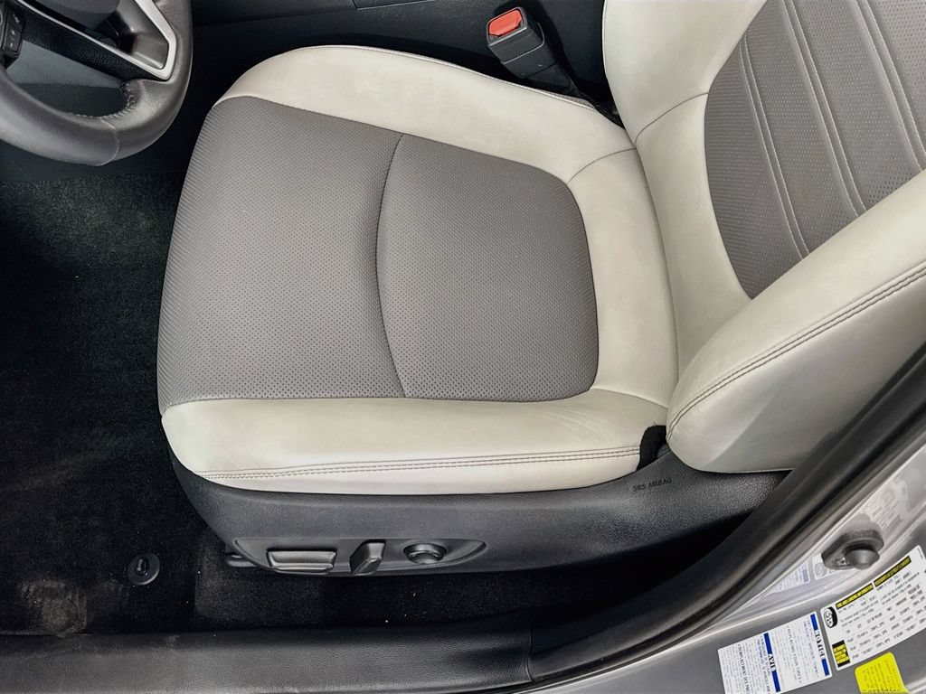 Used 2021 Toyota RAV4 Limited AWD/4WD image 20