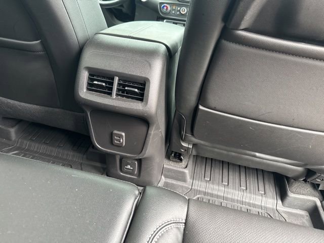 Used 2023 GMC Terrain SLT w/ LPO, Floor Liner Package FWD image 14